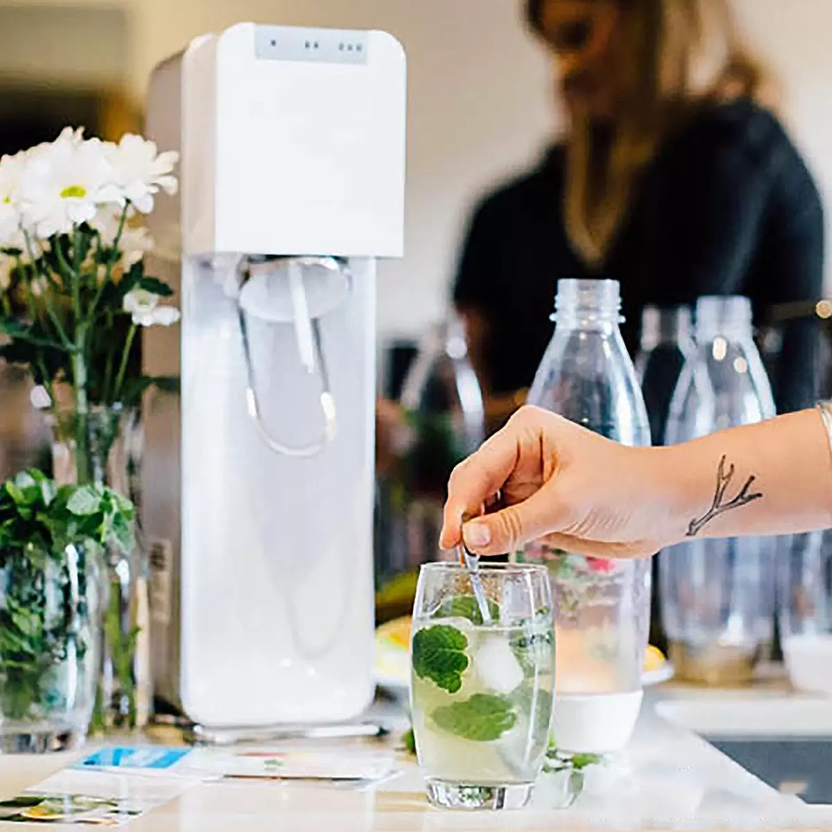 Sodastream Power Source 電動式氣泡水機 白