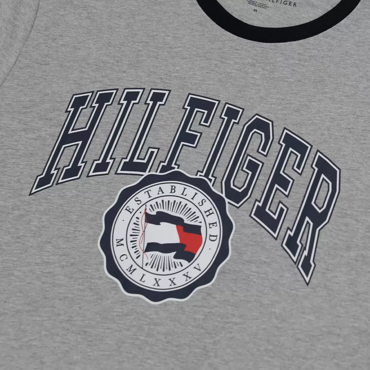 Tommy Hilfiger 男短袖上衣 灰 M