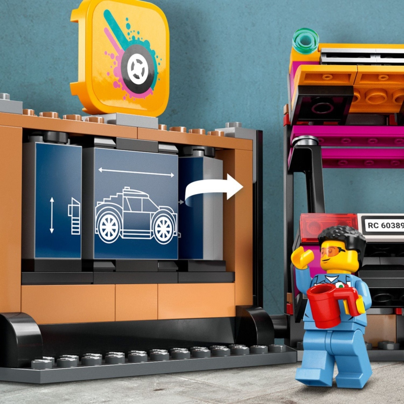 LEGO 城市系列 客製化車庫，量身打造多種功能汽車簡單又好玩，含2輛可客製化汽車，且多種人偶。