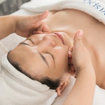 Vivispa 鞣花淨白美妍 Spa 全程 110分鐘 Vivispa 鞣花淨白美妍 Spa 全程 110分鐘