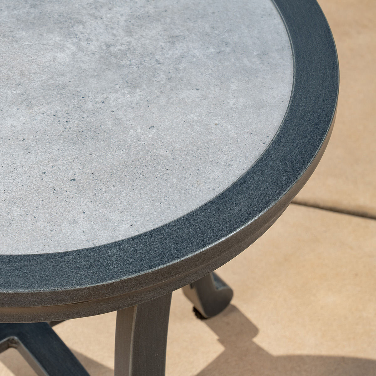 SunVilla 戶外流線型桌椅三件組 灰色